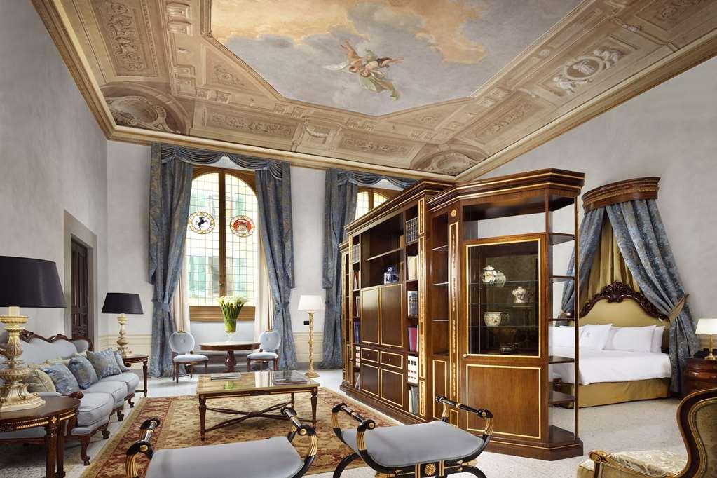 Hotel Palazzo Portinari Salviati Residenza D'Epoca Florenz Zimmer foto